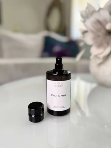 Emily in Paris room and linen spray 100 ml